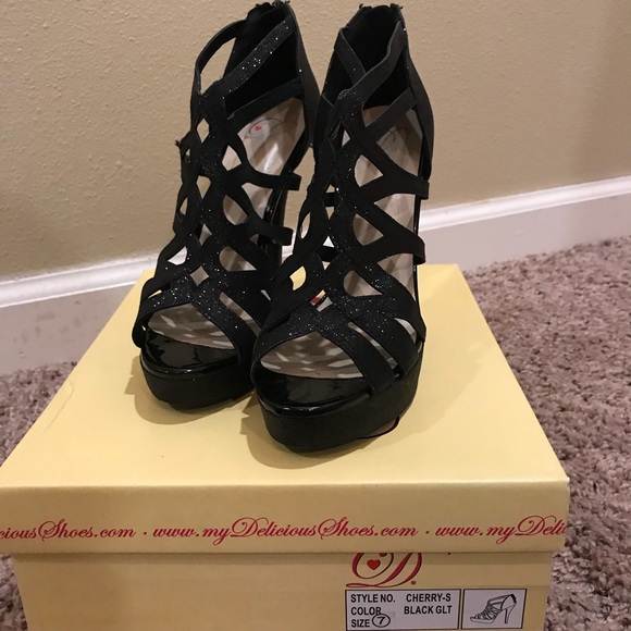 Heels - Picture 2 of 6